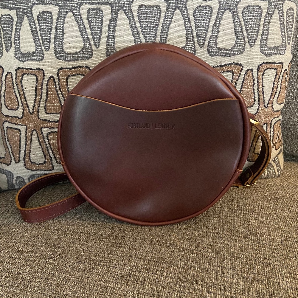 NWOT Portland Leather Goods C-grade CB Large Circle